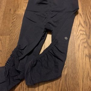 Lululemon in the flow cropped ruched leggings, navy, 4